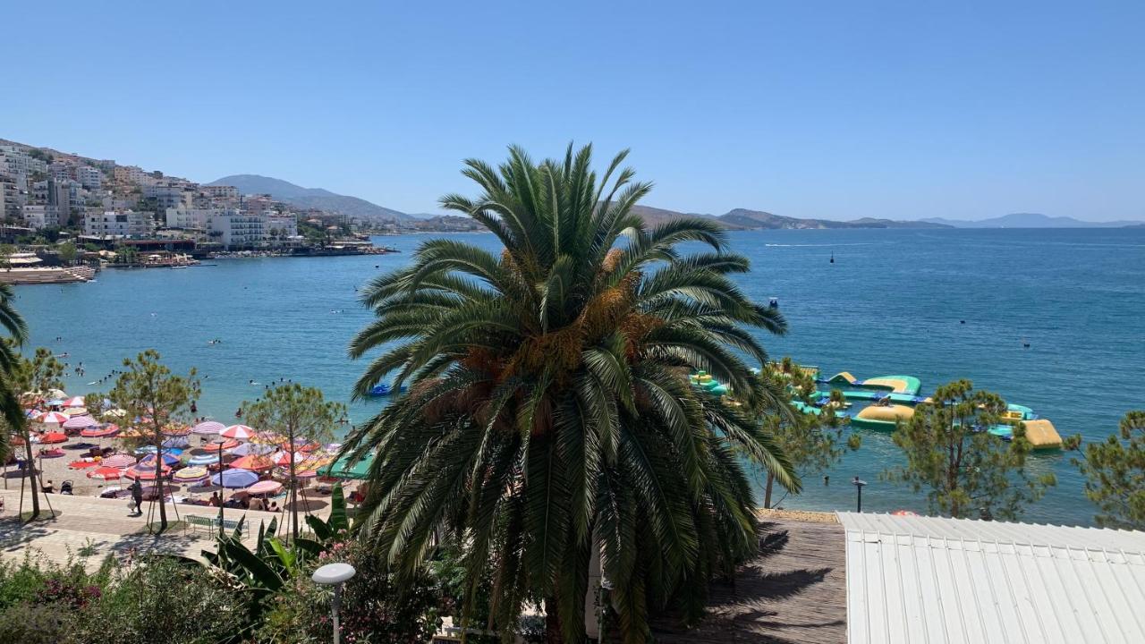 Caramel Sun Studios Apts Sarandë Eksteriør billede